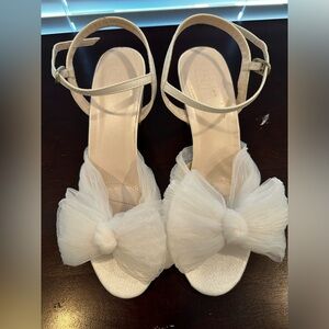 DB Studio women’s bow heels size 7